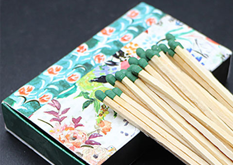 Candle Matches with Adorável Boxes
